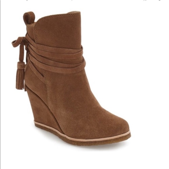 Splendid Shoes - Splendid Tabitha suede tassel wedge booties